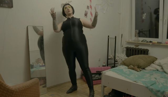 Pamiętacie Herę, Kokę, Hasz, LSD? Oto nowy kontrowersyjny klip Gangu Śródmieście Pamiętacie Herę, Kokę, Hasz, LSD? Oto nowy kontrowersyjny klip Gangu Śródmieście