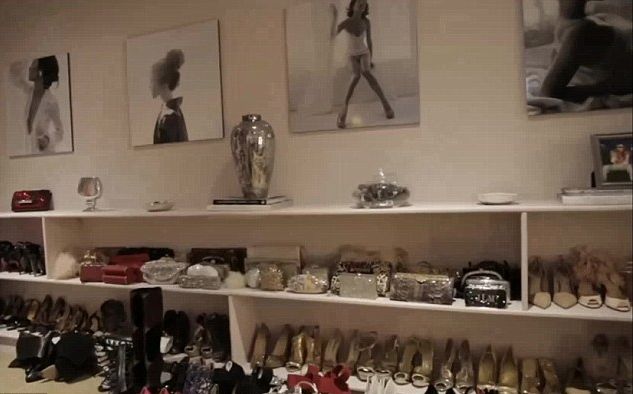 Jennifer Lopez pokazała swoja gigantyczną garderobę (VIDEO)