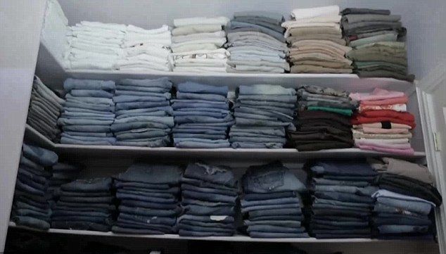 Jennifer Lopez pokazała swoja gigantyczną garderobę (VIDEO)