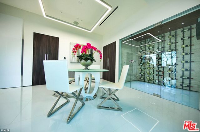 Gavin Rossdale w końcu wyprowadza się od Gwen. To jego nowe mieszkanie