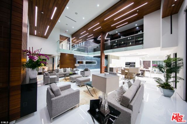 Gavin Rossdale w końcu wyprowadza się od Gwen. To jego nowe mieszkanie