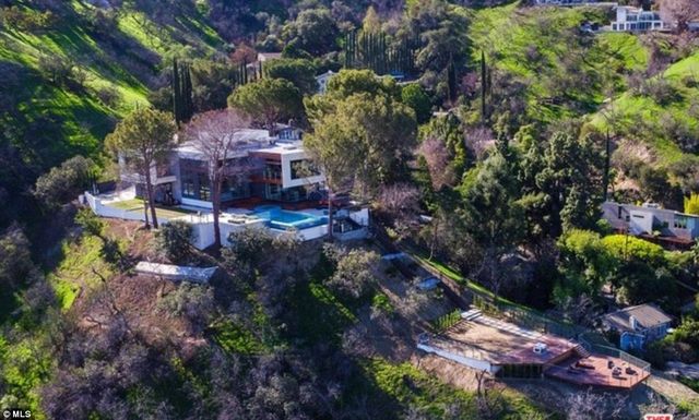 Gavin Rossdale w końcu wyprowadza się od Gwen. To jego nowe mieszkanie