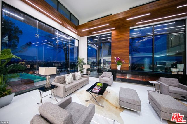 Gavin Rossdale w końcu wyprowadza się od Gwen. To jego nowe mieszkanie