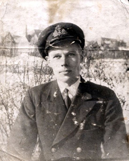 Sir George Martin nie żyje