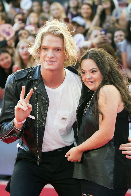 Niezręczne spotkanie Gigi Hadid i Cody'ego Simpsona Niezręczne spotkanie Gigi Hadid i Cody'ego Simpsona