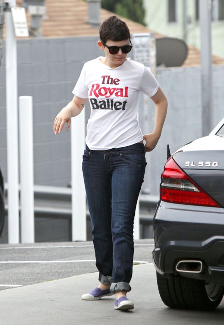 Seksapil zostawiła w domu? (FOTO)