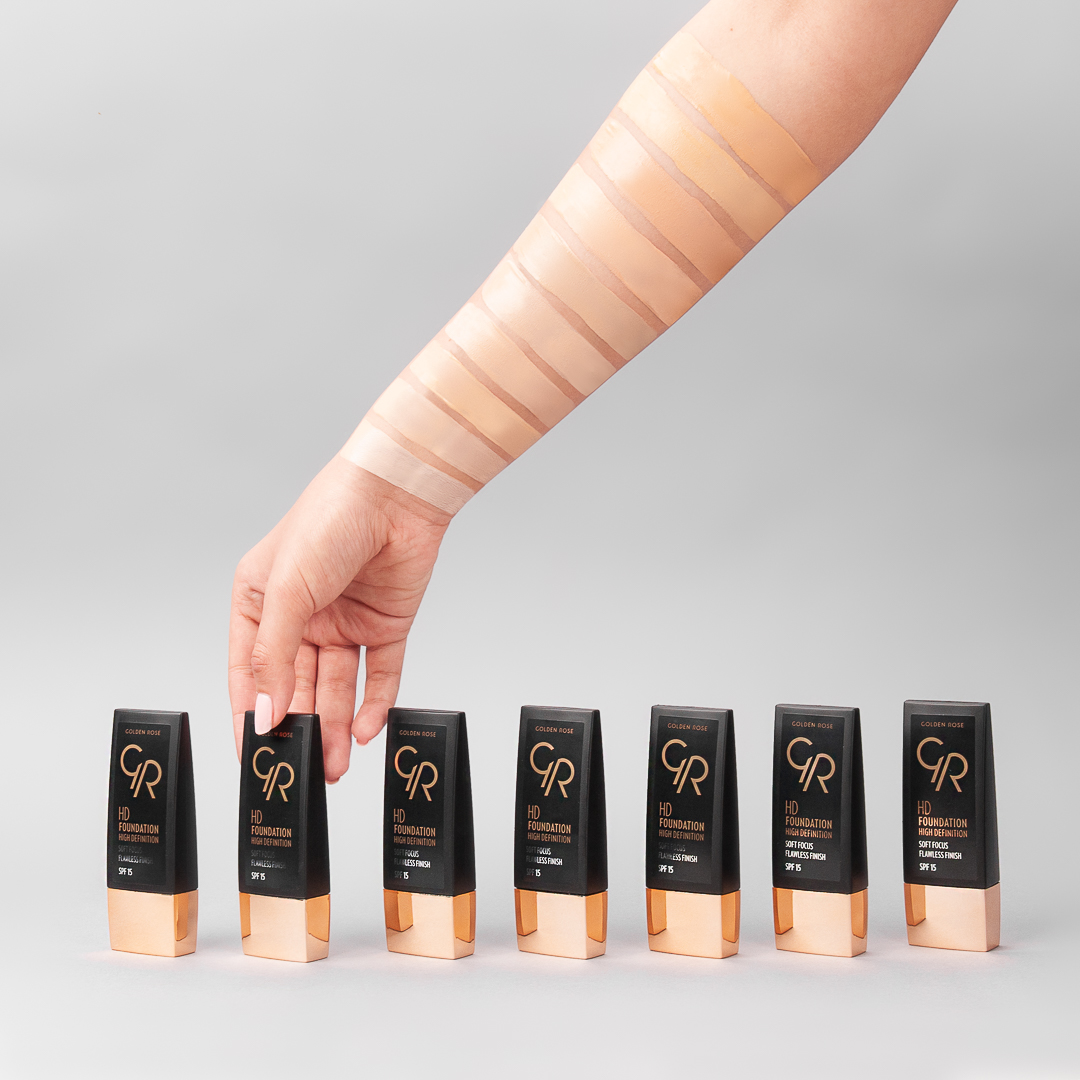 Sposoby Kim Kardashian, Selena Gomez czy Hailey Baldwin na piękną skórę