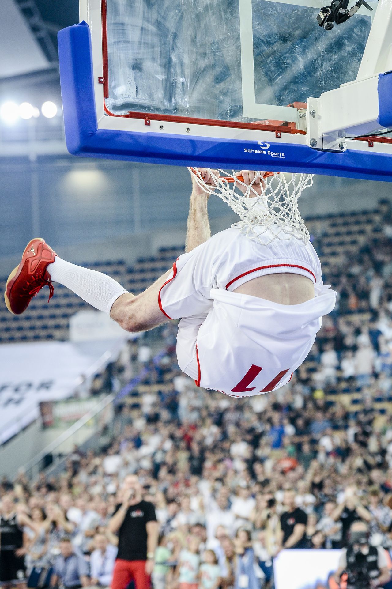 Julia Wieniawa, siostry Radwańskie i Joanna Liszowska zagrały z Gortatem (ZDJĘCI Julia Wieniawa, siostry Radwańskie i Joanna Liszowska zagrały z Gortatem (ZDJĘCI