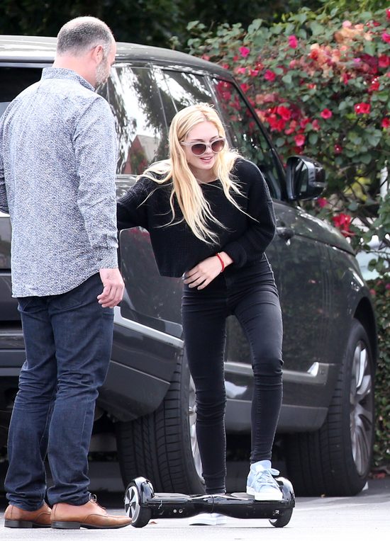 Przesuń się, Dakoto Johnson, pora na twoją siostrę Przesuń się, Dakoto Johnson, pora na twoją siostrę