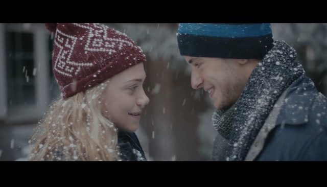 Dziewczyny płaczą, gdy oglądają tę reklamę [VIDEO]