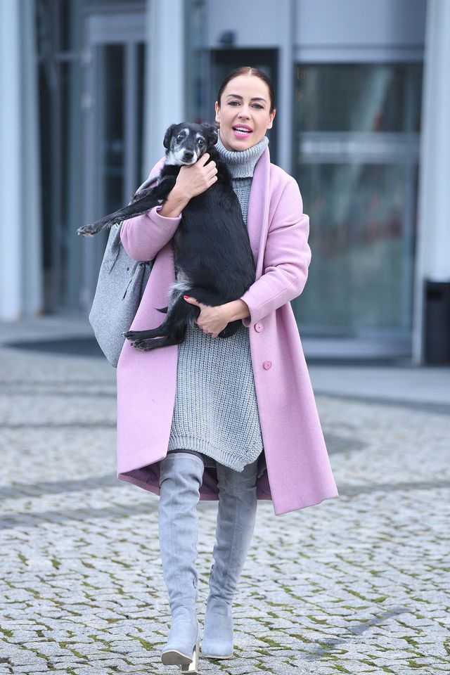 Anja Rubik w skórzanych biodrówkach, Sokołowska w puchowym płaszczu (ZDJĘCIA)