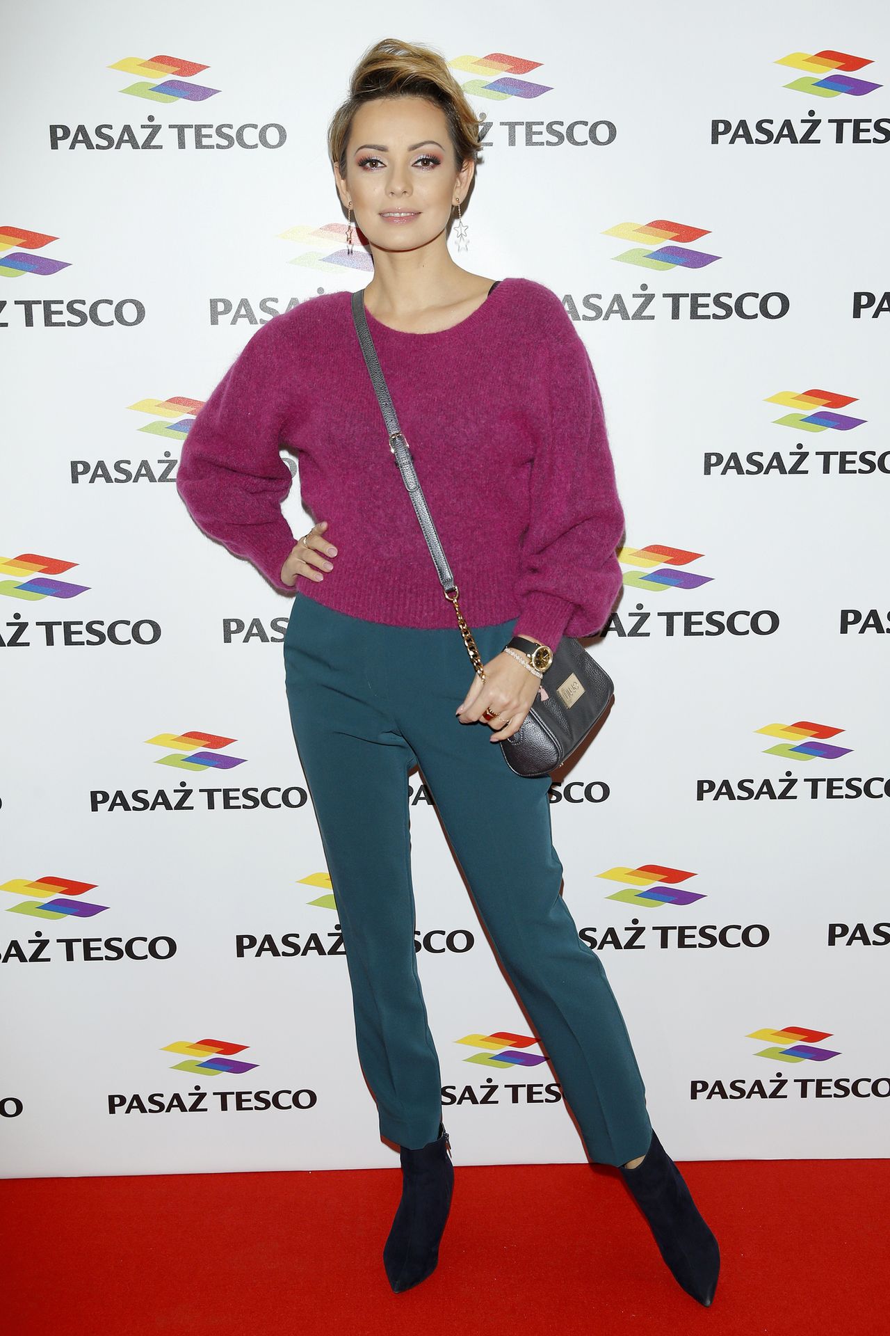 Gwiazdy w świątecznych stylizacjach - Rozenek, Halejcio, Jabłczyńska (ZDJĘCIA)