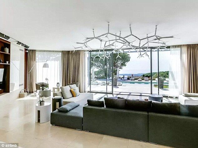 Gwyneth Paltrow potrzebowała noclegu. Nie zatrzymała się w zwykłym hotelu