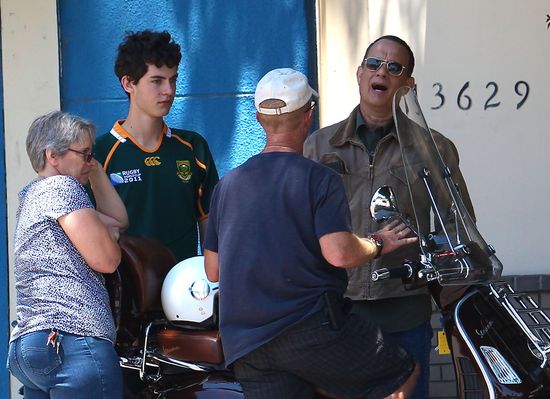 Tom Hanks kupił nowy skuter (FOTO)