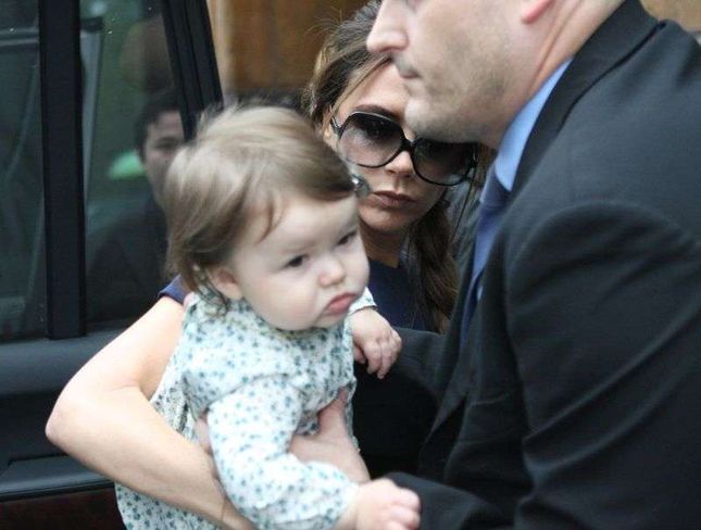 Victoria Beckham z córką Harper próbują kuchni chińskiej Victoria Beckham z córką Harper próbują kuchni chińskiej