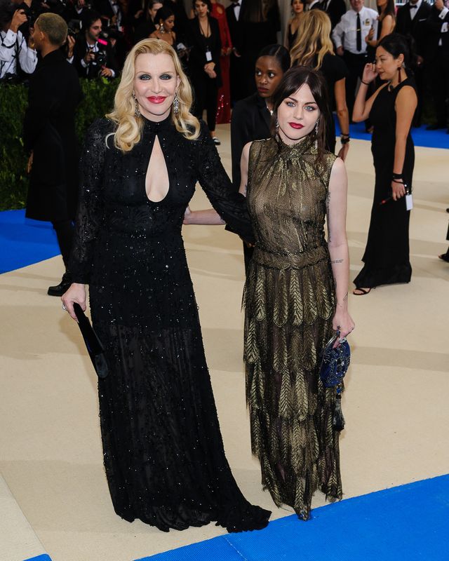 Wielkie KŁAMSTWO Hollywood - wypowiedź Courtney Love z 2005 roku o Weinsteinie 