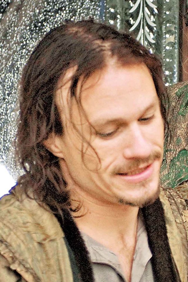 Warto zobaczyć - niepublikowane wcześniej prywatne nagrania Heatha Ledgera