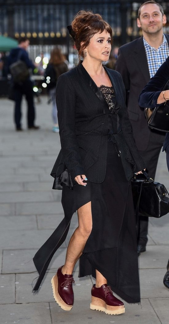 Helena Bonham Carter pozostaje wierna swemu stylowi (FOTO)