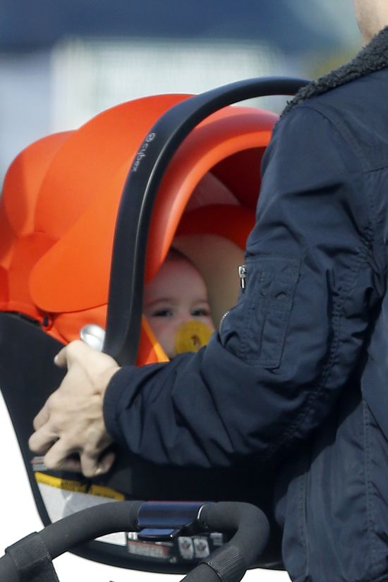 Rzadki widok- Jennifer Love Hewitt z całą rodzinką (FOTO)