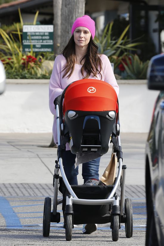 Rzadki widok- Jennifer Love Hewitt z całą rodzinką (FOTO)