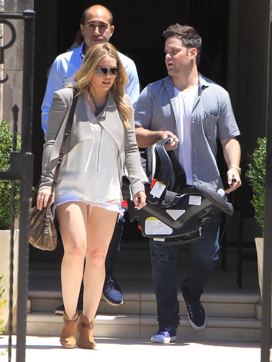 Może Hilary Duff nie powinna się odchudzać? (FOTO)