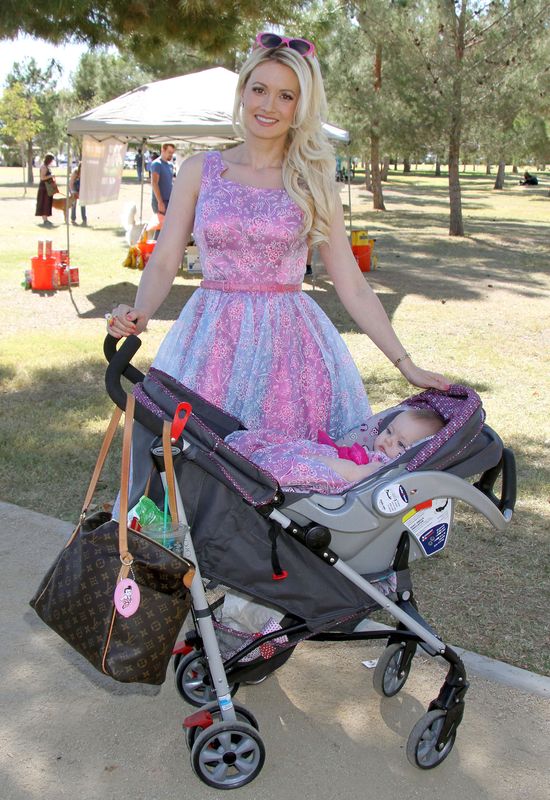 Holly Madison na tę imprezę zabrała córeczkę (FOTO)