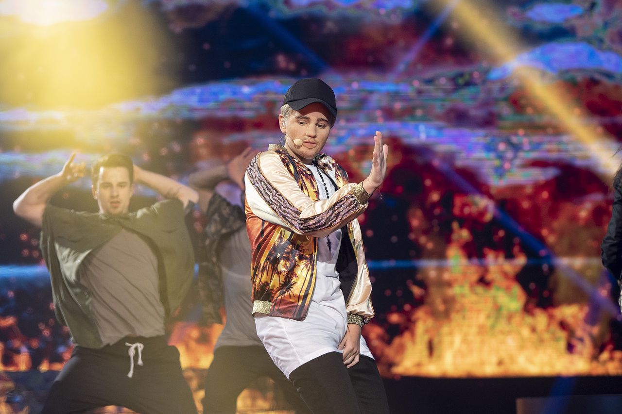 Honorata Skarbek jako Justin Bieber w Twoja Twarz Brzmi Znajomo (VIDEO) Honorata Skarbek jako Justin Bieber w Twoja Twarz Brzmi Znajomo (VIDEO)