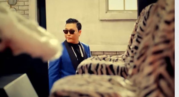 Kolejny hit z udziałem PSY i HyunA (VIDEO)