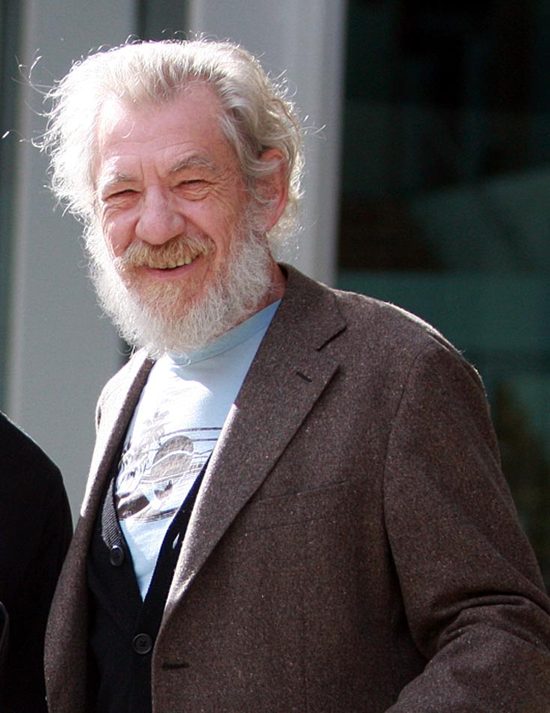 Ian McKellen pokazuje swój przepis na najlepszą jajecznicę 