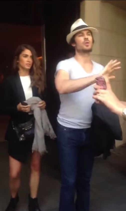 Ian Somerhalder był niegrzeczny dla fanów? (VIDEO) Ian Somerhalder był niegrzeczny dla fanów? (VIDEO)