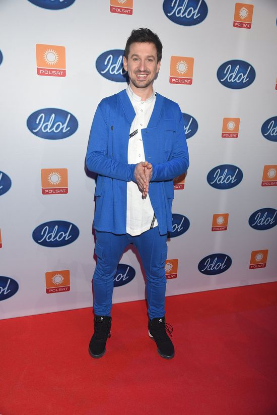 Nogi Farnej reklamują nowego Idola (FOTO) Nogi Farnej reklamują nowego Idola (FOTO)