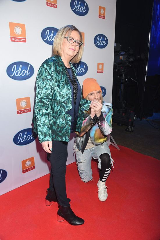 Nogi Farnej reklamują nowego Idola (FOTO) Nogi Farnej reklamują nowego Idola (FOTO)