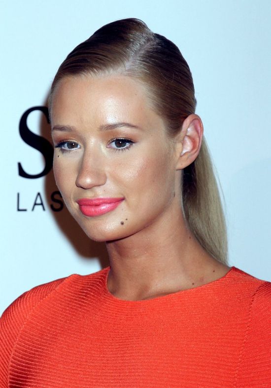 Iggy Azalea zmniejszyła nos i podbródek! (FOTO)