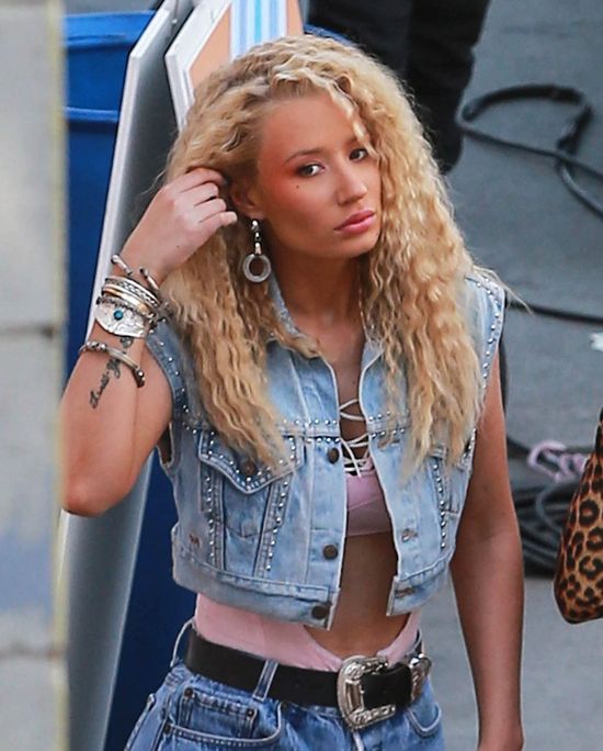 Iggy Azalea zmniejszyła nos i podbródek! (FOTO)