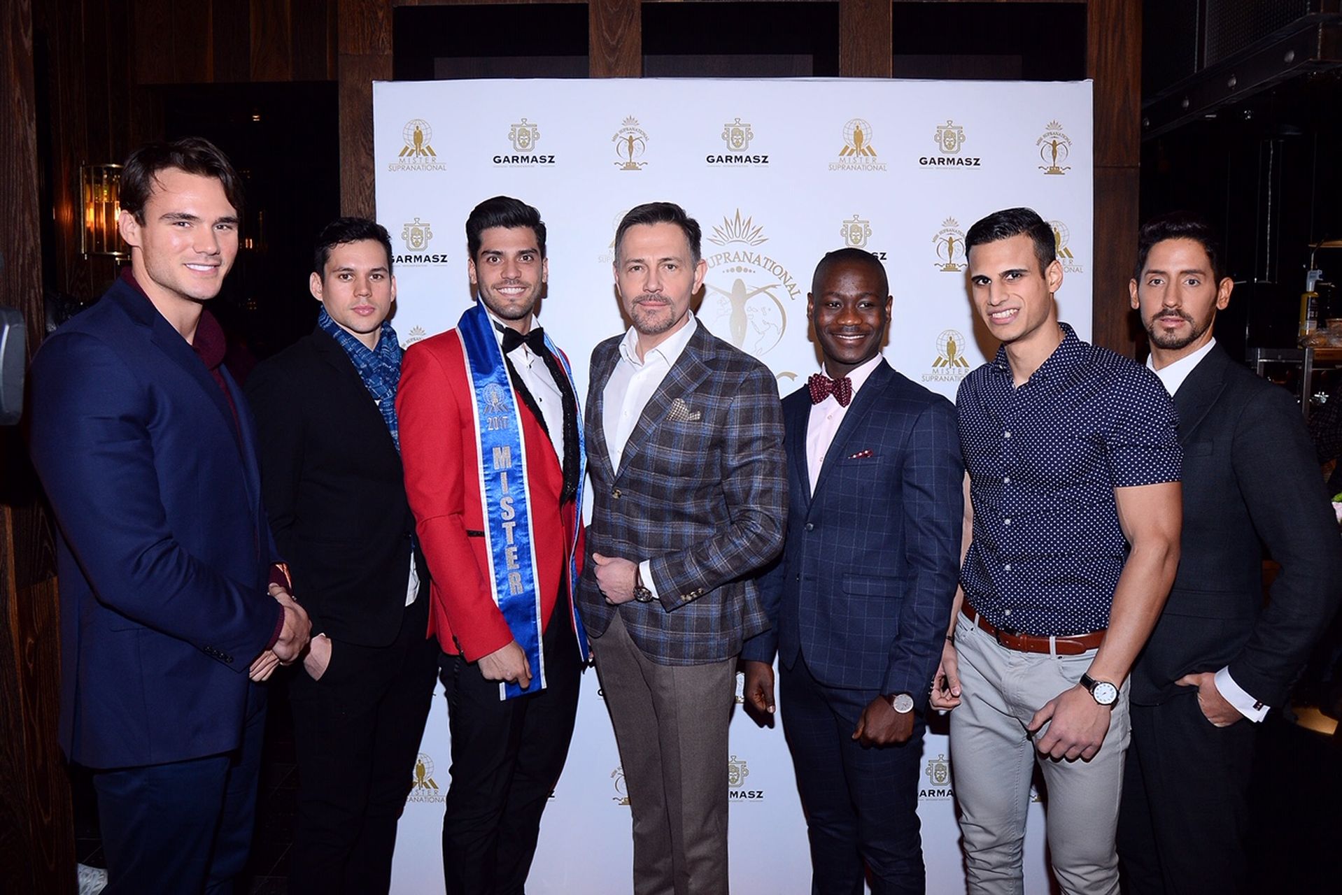 Uczestnicy konkursu Miss i Mister Supranational 2018 już w Polsce (ZDJĘCIA) Uczestnicy konkursu Miss i Mister Supranational 2018 już w Polsce (ZDJĘCIA)