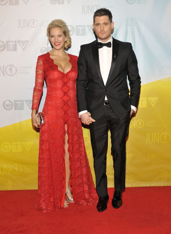 Trzyletni synek Michaela Buble pokonał walkę z rakiem?!