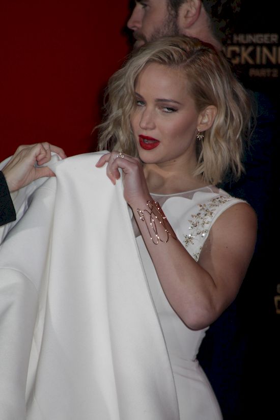 Jennifer Lawrence niemal ZGINĘŁA w wypadku samolotowym! Jennifer Lawrence niemal ZGINĘŁA w wypadku samolotowym!