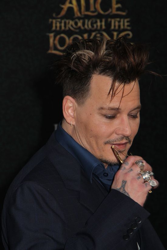 Ten gest Johnny'ego Deppa rozczuli Cię na cały dzień (FOTO)