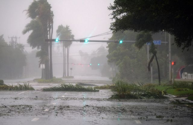 Tak wygląda Miami targane huraganem Irma (ZDJĘCIA) Tak wygląda Miami targane huraganem Irma (ZDJĘCIA)