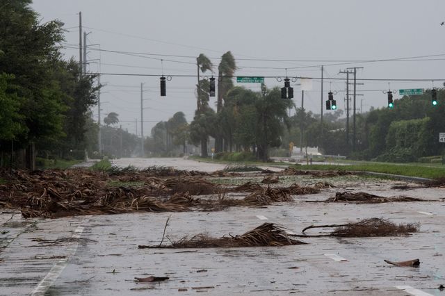 Tak wygląda Miami targane huraganem Irma (ZDJĘCIA) Tak wygląda Miami targane huraganem Irma (ZDJĘCIA)