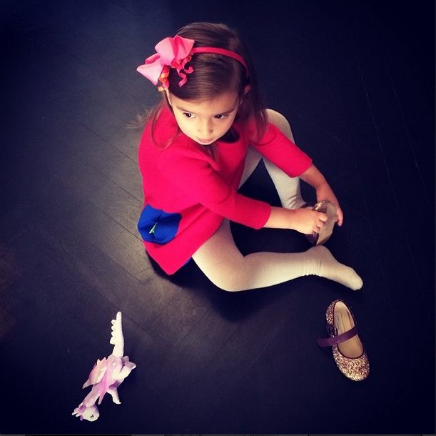 Kolejna gwiazda ćwiczy z córeczką (FOTO) Kolejna gwiazda ćwiczy z córeczką (FOTO)