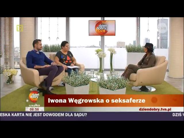 Iwona Węgrowska ociera łzy w telewizji śniadaniowej Iwona Węgrowska ociera łzy w telewizji śniadaniowej