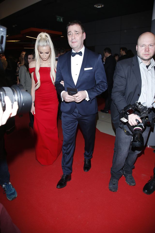 Jacek Rozenek z partnerką, Roxy Gąską, na gali Bestsellery Empiku (ZDJĘCIA)