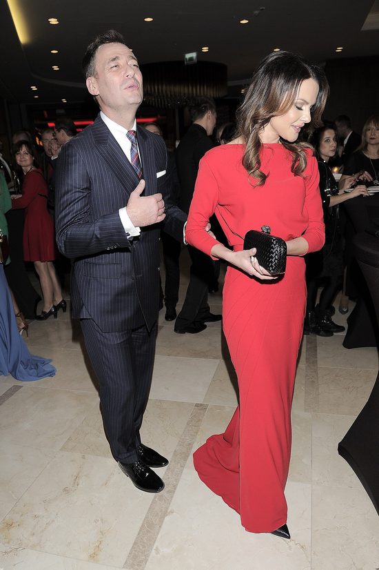 Jacek Rozenek z partnerką na rozdaniu Telekamer (FOTO)