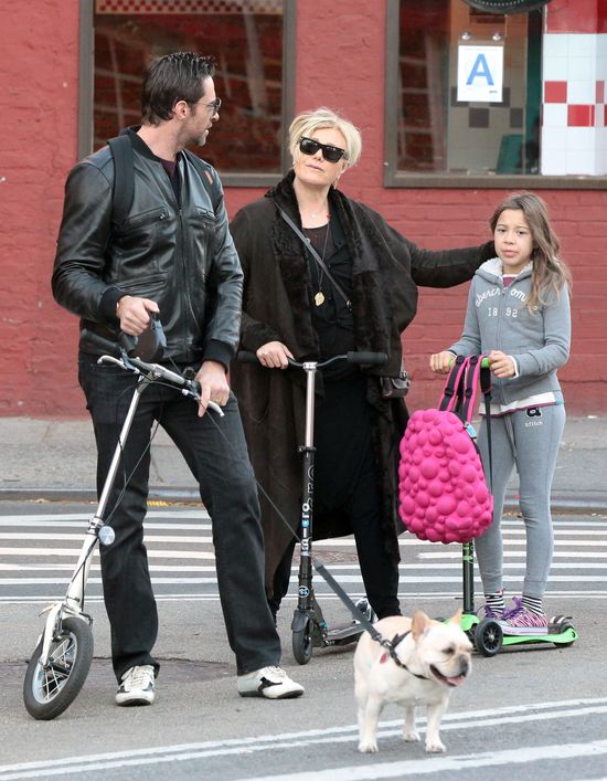 Rodzinny gang na hulajnogach... (FOTO)