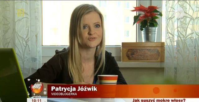 Pokazały, jak suszyć mokre włosy i już są w TV 