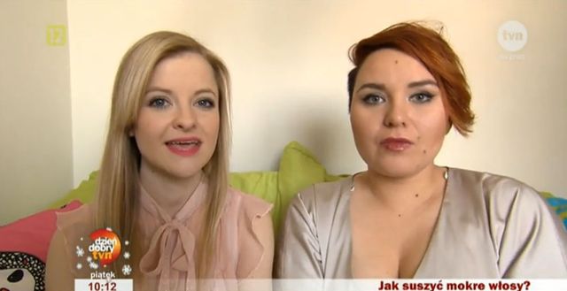 Pokazały, jak suszyć mokre włosy i już są w TV 