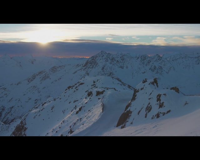 Są pierwsze zdjęcia z planu Jamesa Bonda [VIDEO]