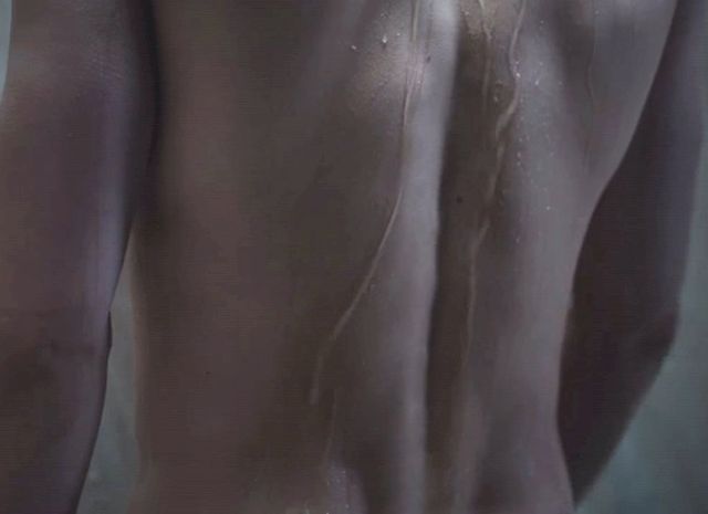 Nagi Jamie Dornan nie da spać Ci tej nocy! (VIDEO)