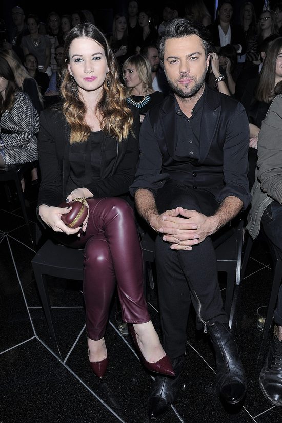 Olivier Janiak nabija się z Korwin Piotrowskiej